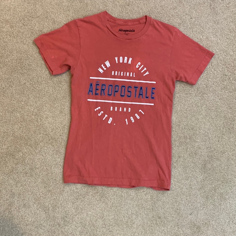 Mens small Aeropostale salmon t-shirt